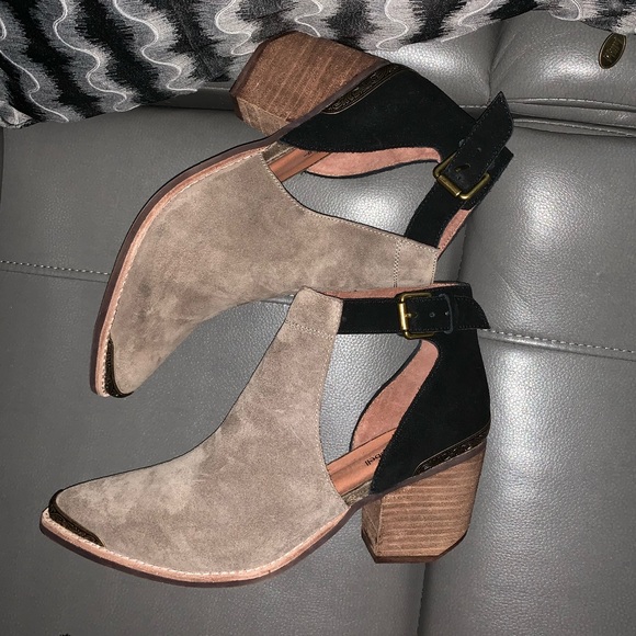 jeffrey campbell woodruff cutout ankle booties